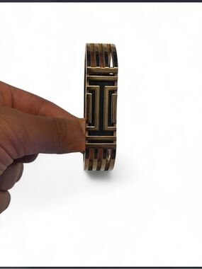 Tory‎ Burch Fitbit Hinged Gold Tone Bracelet (rare)